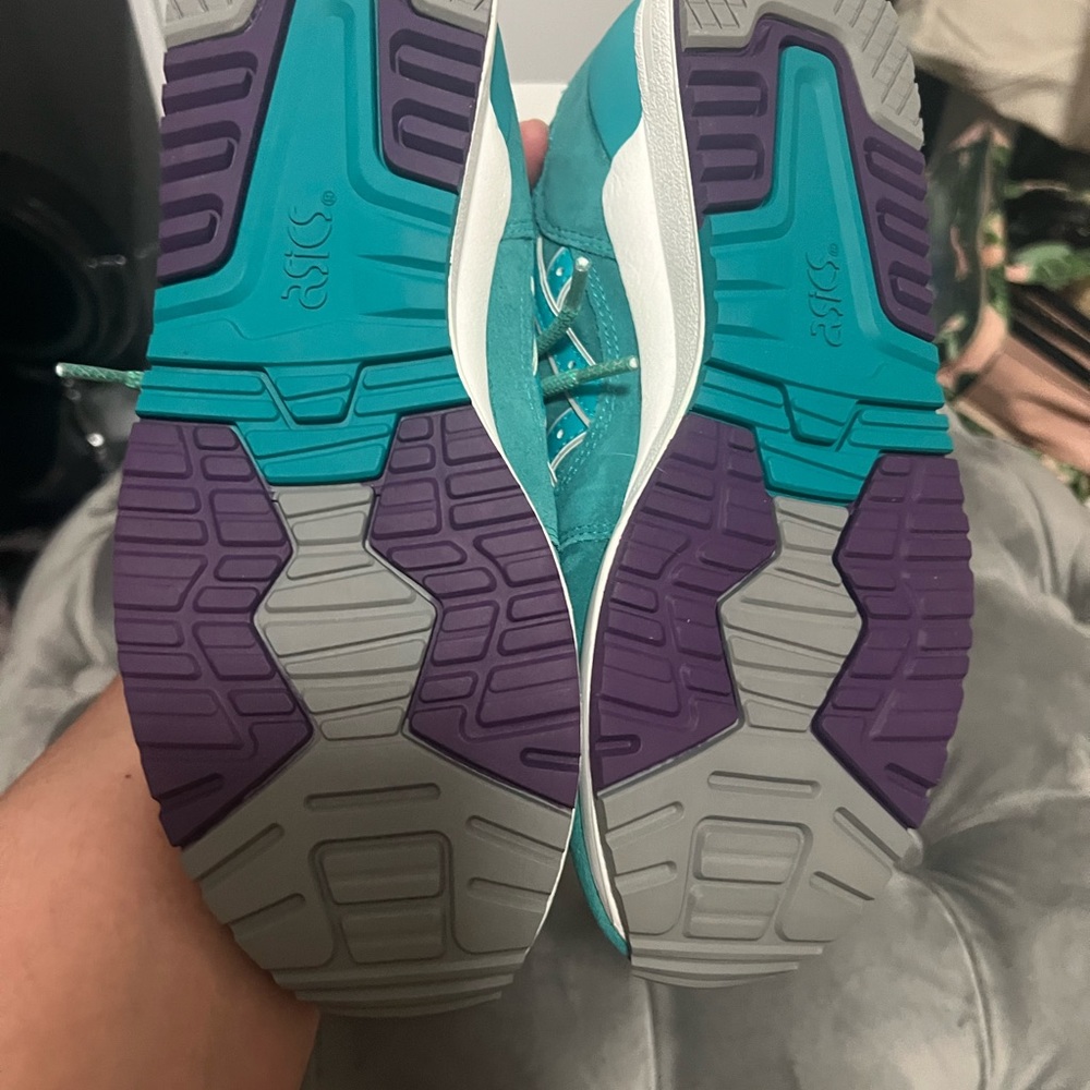 ASICS sneakers - Picture 3 of 4